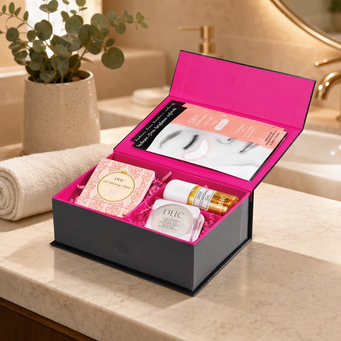 skincare packaging with shredded paper.jpg skincare packaging with shredded paper.jpg